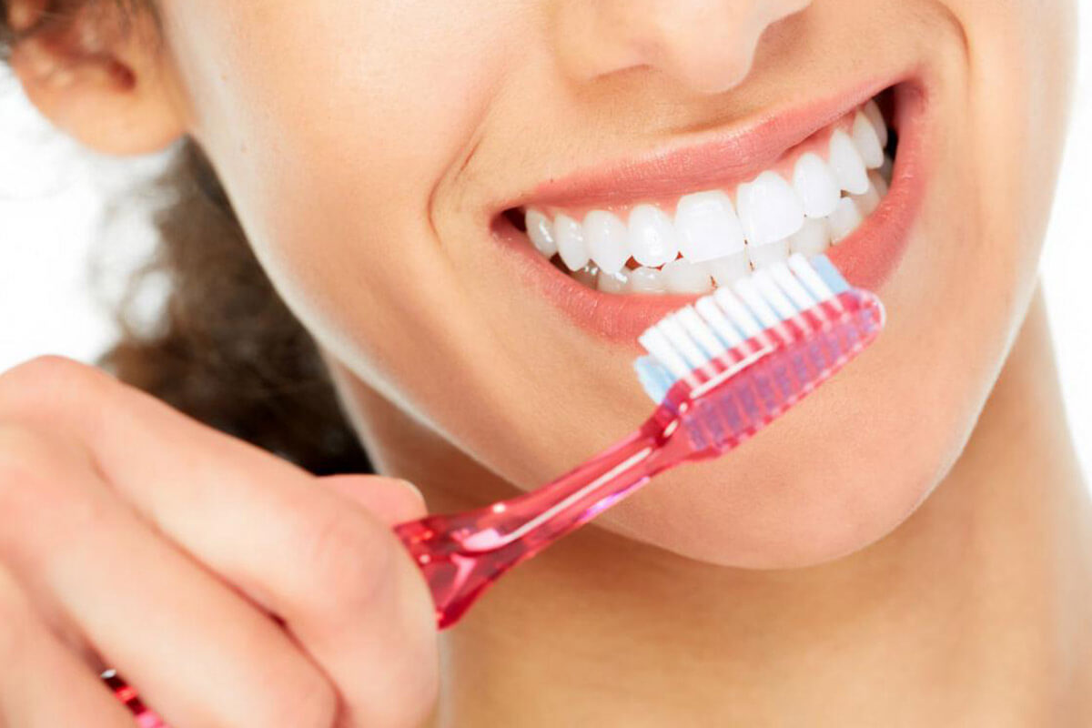 Diş Fırçalama Nasıl Olmalıdır?